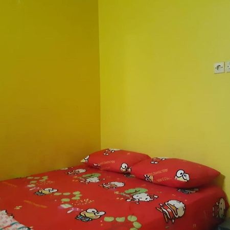 New Puri Amalia Apartment Banyuwangi  Exterior photo